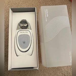 Facial spa cosmetic facial toner